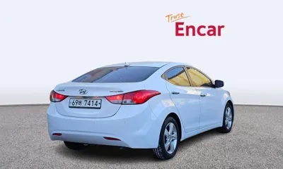 Hyundai Avante 2012, 178371 км, за 2180.38 USD