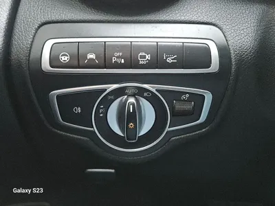 Mercedes-Benz GLC-Class 2019, 69135 км, за 18136.9 USD - фото 12