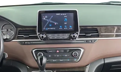 Hyundai Starex 2019, 36399 км, за 16082.45 USD - фото 12