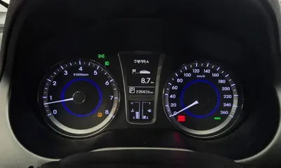 Hyundai Grandeur 2014, 235426 км, за 3479.06 USD - фото 8