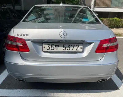 Mercedes-Benz E-Class 2011, 189000 км, за 2822.63 USD