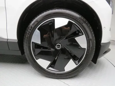 Volvo EX30 2026, 96 км, за 25069.99 USD