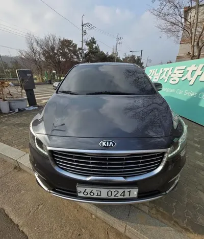 Kia Canival 2017, 209413 км, за 4558.97 USD