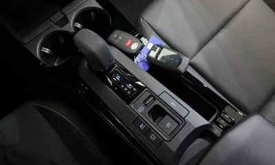 Toyota Prius 2024, 7736 км, за 23171.85 USD - фото 9