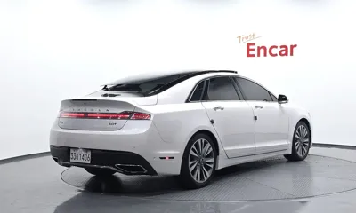 Lincoln MKZ 2017, 87841 км, за 8256.22 USD