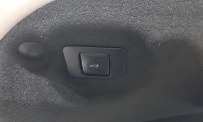 Lincoln MKZ 2017, 87841 км, за 8256.22 USD - фото 19