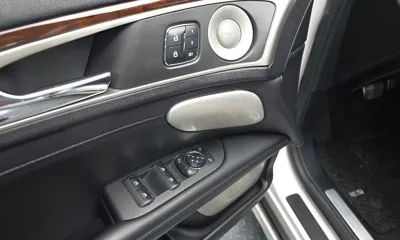 Lincoln MKZ 2017, 87841 км, за 8256.22 USD - фото 29