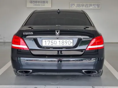 Hyundai Equus 2014, 291505 км, за 4232.6 USD
