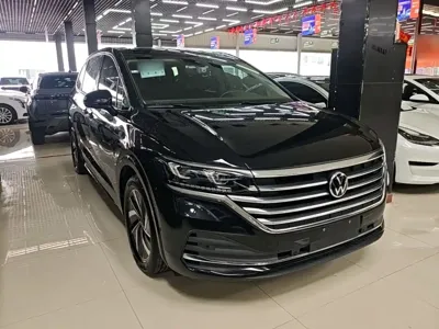 Volkswagen Viloran 2022, 71200 км, за 19128.53 USD
