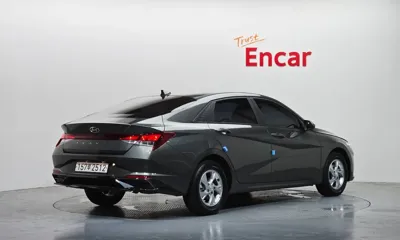 Hyundai Avante 2023, 63077 км, за 10097.73 USD