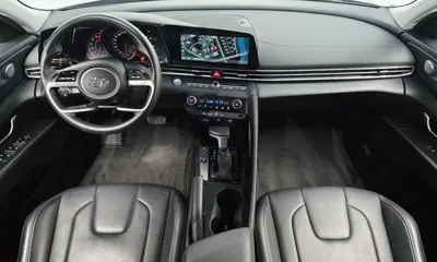 Hyundai Avante 2023, 63077 км, за 10097.73 USD - фото 7