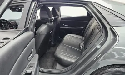 Hyundai Avante 2023, 63077 км, за 10097.73 USD - фото 12