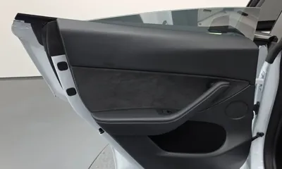 Tesla Model Y 2023, 29336 км, за 25912.23 USD - фото 25