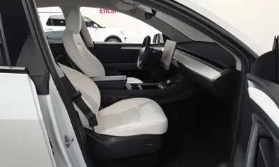 Tesla Model Y 2023, 29336 км, за 25912.23 USD - фото 26