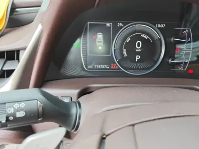 Lexus ES 2019, 116800 км, за 24852.37 USD