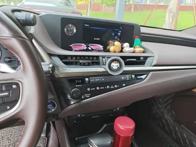 Lexus ES 2019, 116800 км, за 24852.37 USD - фото 6