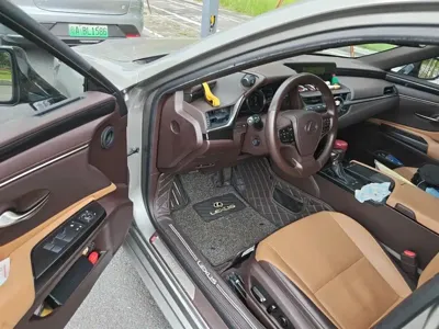 Lexus ES 2019, 116800 км, за 24852.37 USD - фото 14