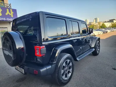 Jeep Wrangler 2019, 124144 км, за 16901.77 USD - фото 5