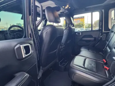 Jeep Wrangler 2019, 124144 км, за 16901.77 USD - фото 8