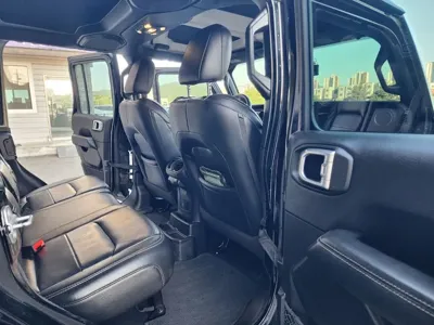 Jeep Wrangler 2019, 124144 км, за 16901.77 USD - фото 10