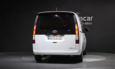 Hyundai Staria 2022, 132526 км, за 12182.42 USD
