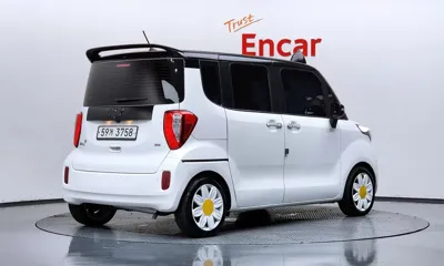 Kia Ray 2014, 72289 км, за 5529.54 USD