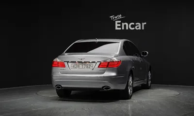 Hyundai Genesis 2009, 182396 км, за 2496.06 USD