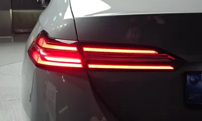 BMW 5-Series 2025, 6587 км, за 48783.75 USD - фото 23