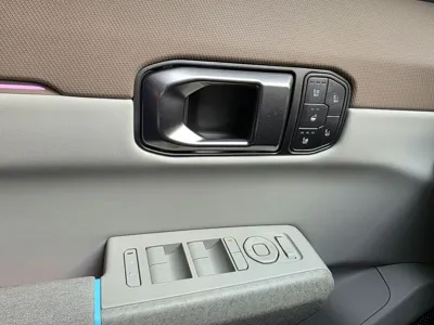 Kia EV4 2026, 7580 км, за 26191.41 USD - фото 10