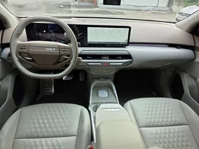 Kia EV4 2026, 7580 км, за 26191.41 USD - фото 11