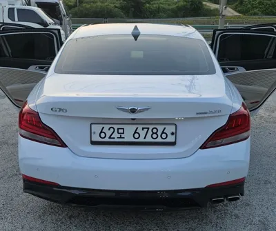 Genesis G70 2018, 107000 км, за 13784.95 USD