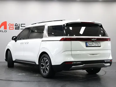 Kia Canival 2023, 72668 км, за 19177.01 USD