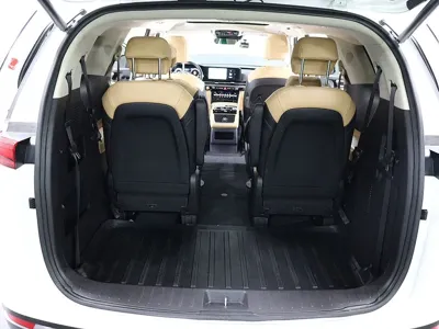 Kia Canival 2023, 72668 км, за 19177.01 USD