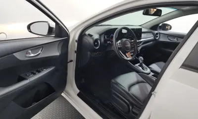 Kia K3 2022, 88387 км, за 9044.73 USD - фото 10