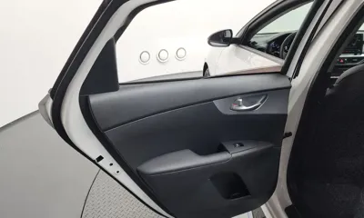 Kia K3 2022, 88387 км, за 9044.73 USD - фото 25