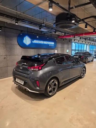 Hyundai Veloster 2018, 100000 км, за 6937.56 USD