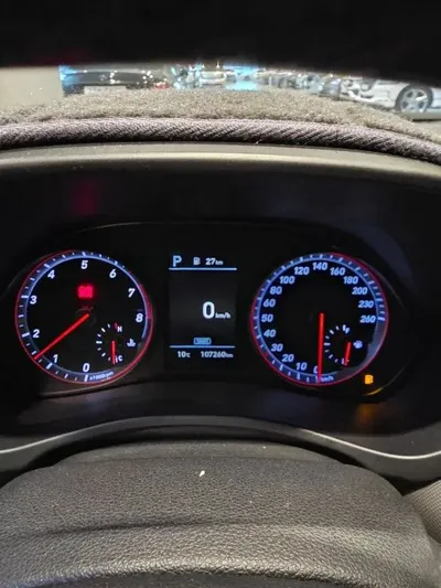 Hyundai Veloster 2018, 100000 км, за 6937.56 USD - фото 10