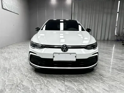 Volkswagen Golf 2022, 12000 км, за 21581.41 USD