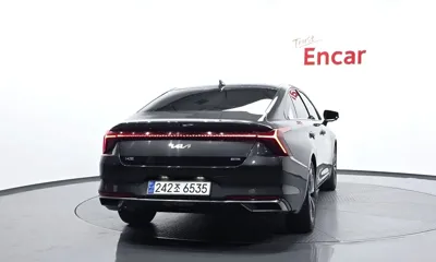 Kia K8 2023, 79802 км, за 16907.38 USD