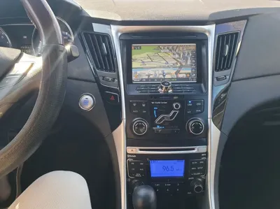 Hyundai Sonata 2011, 133075 км, за 2472.03 USD - фото 13