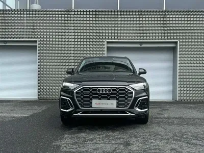 Audi Q5L 2022, 50100 км, за 23800.87 USD