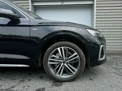 Audi Q5L 2022, 50100 км, за 23800.87 USD
