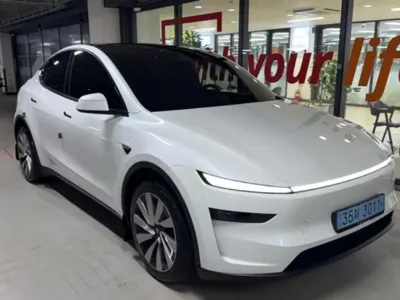 Tesla Model Y 2025, 10478 км, за 34987.53 USD