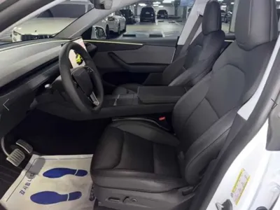 Tesla Model Y 2025, 10478 км, за 34987.53 USD - фото 6