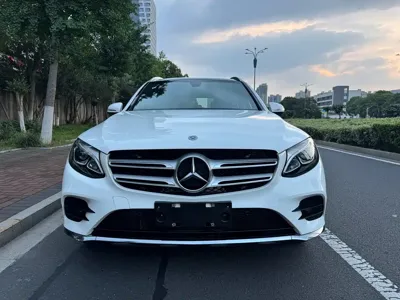Mercedes-Benz GLC 2018, 50000 км, за 17533.76 USD