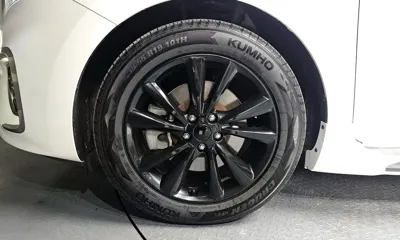 Kia Canival 2019, 110645 км, за 11487.46 USD