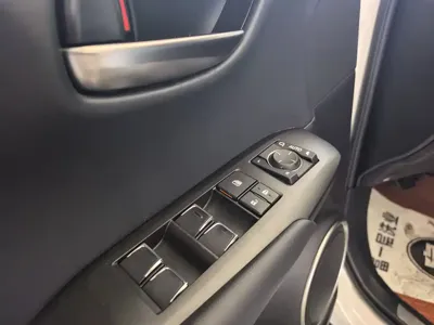 Lexus NX 2021, 43000 км, за 23187.6 USD