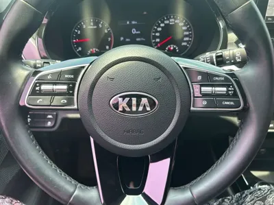 Kia Seltos 2022, 66517 км, за 12275.17 USD - фото 17