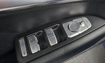 Genesis G70 2018, 114473 км, за 11487.46 USD - фото 35
