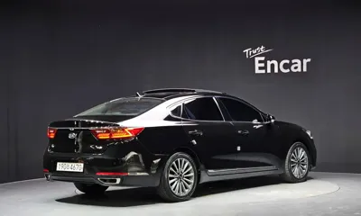 Kia K7 2017, 140499 км, за 7020.73 USD